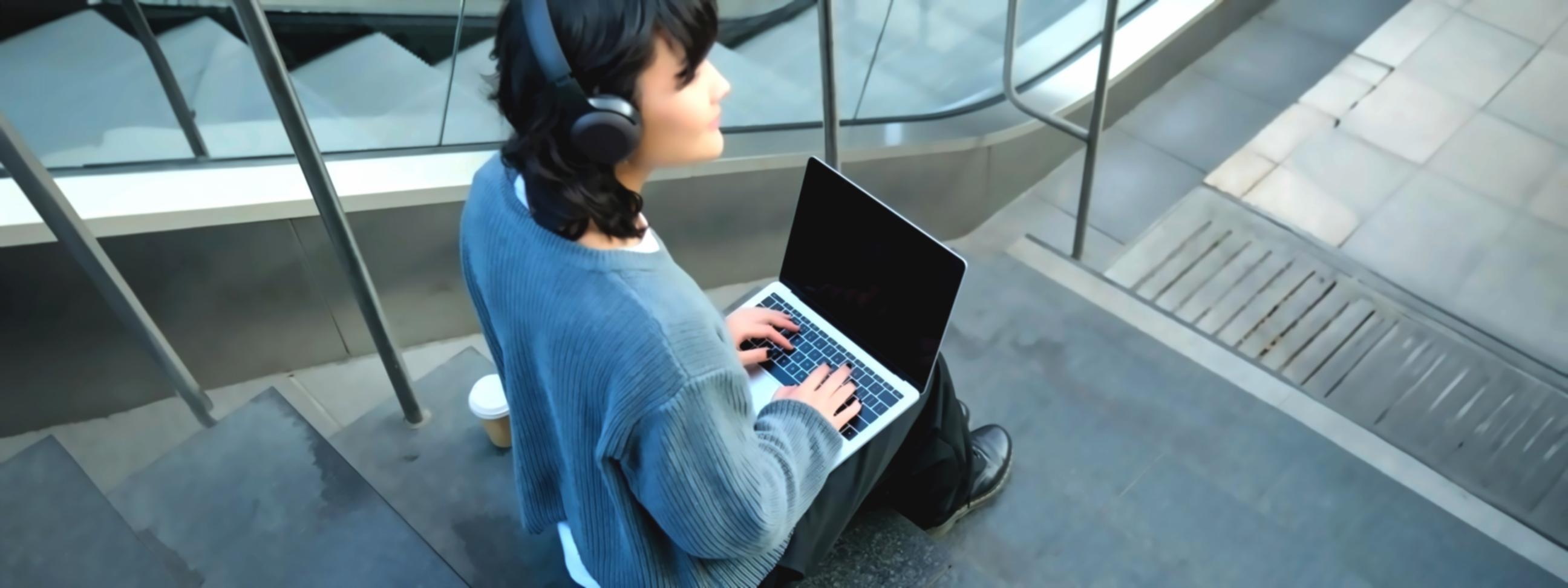 Réunion de travail dans nos bureaux de Reims avec l'équipe posertuiro analysant des projets clients